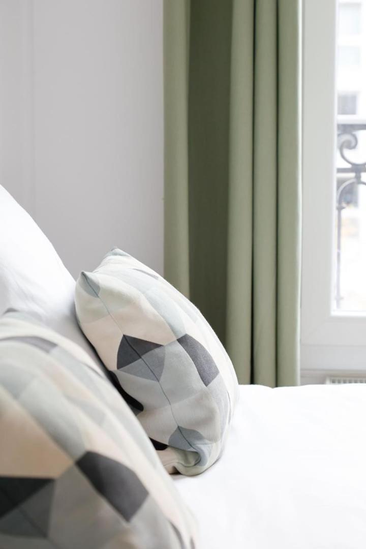Tbs 321 - Superb With Eiffel Tower View Apartment Paris