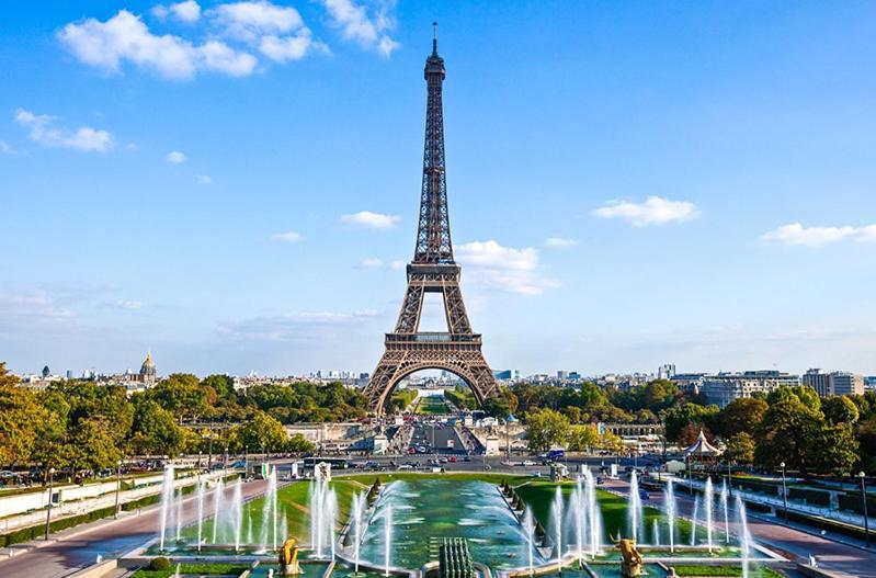 Tbs 321 - Superb With Eiffel Tower View Apartment Paris
